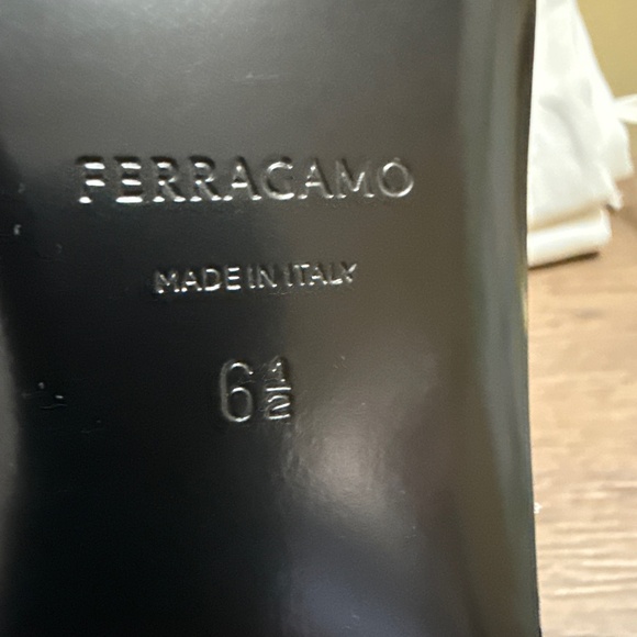 Shoes - Picture 4 of 5